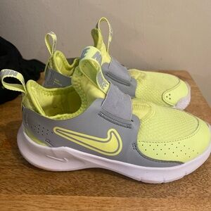 Nike Flex Runner Sneaker 11 child